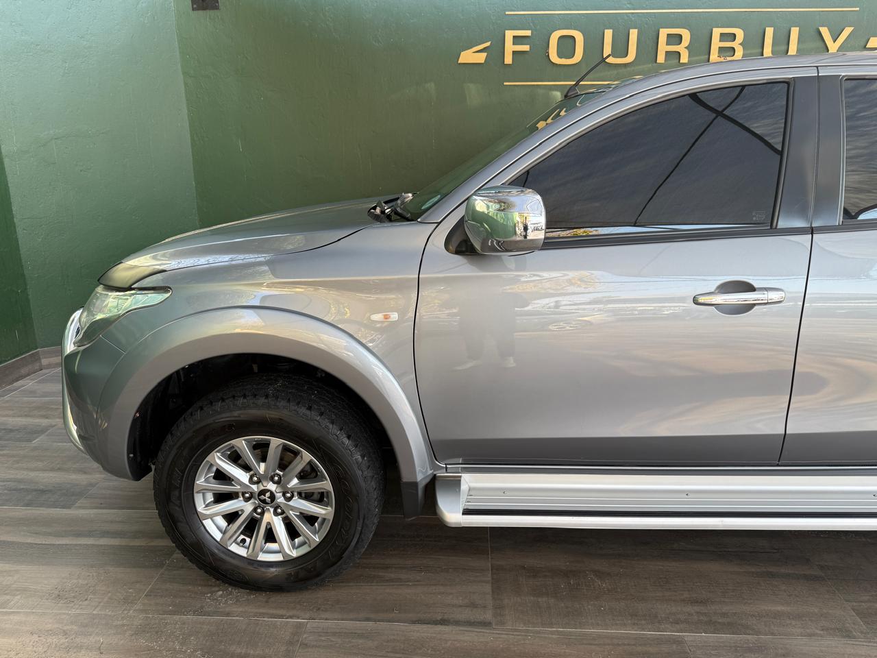 2017 MITSUBISHI TRITON 2.4 D/CAB 4X2 AT