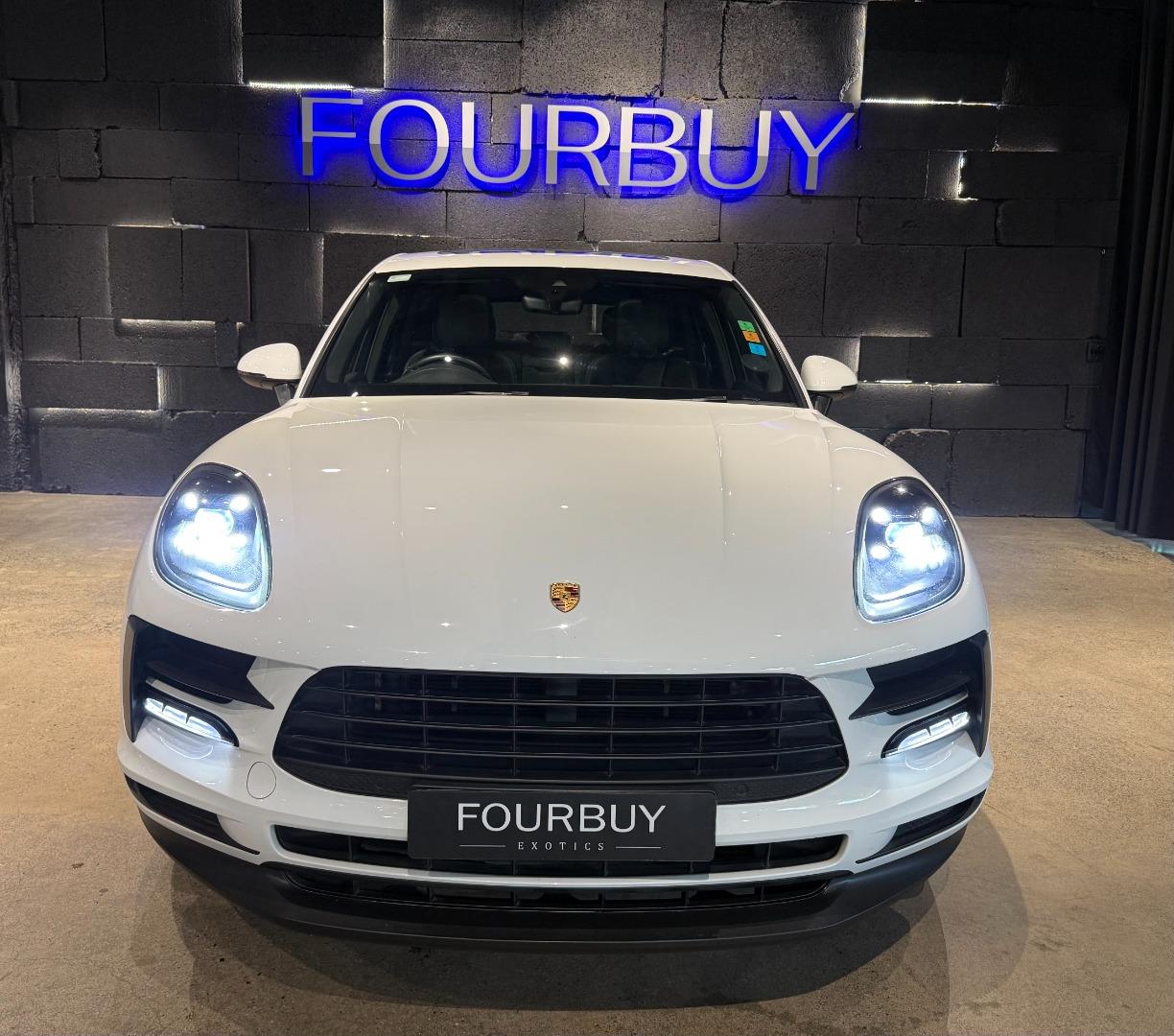 2021 Porsche Macan Macan