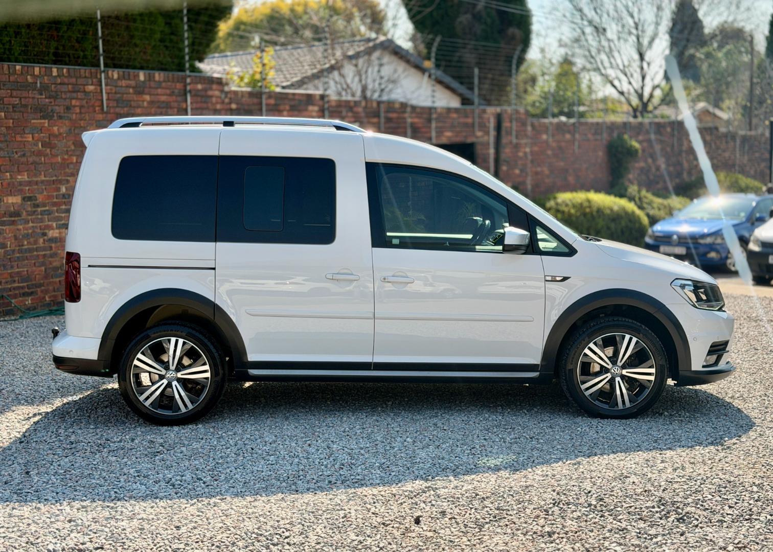 2017 Volkswagen Caddy Alltrack 2.0TDI