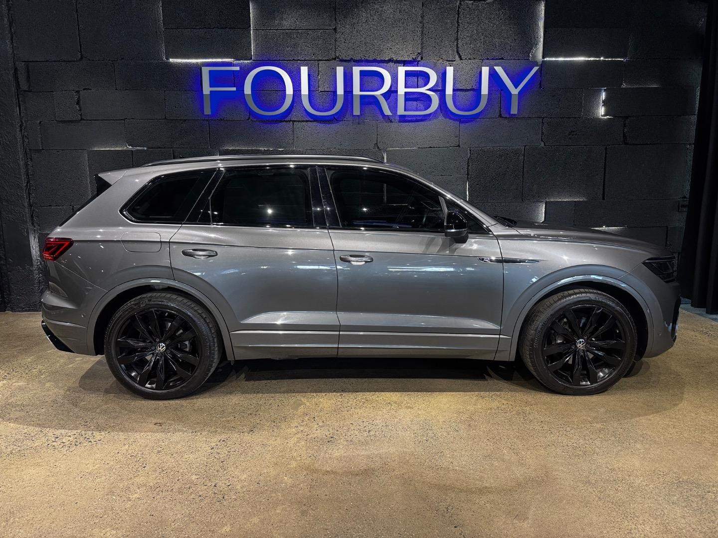 2024 Volkswagen Touareg V6 TDI Executive R-Line