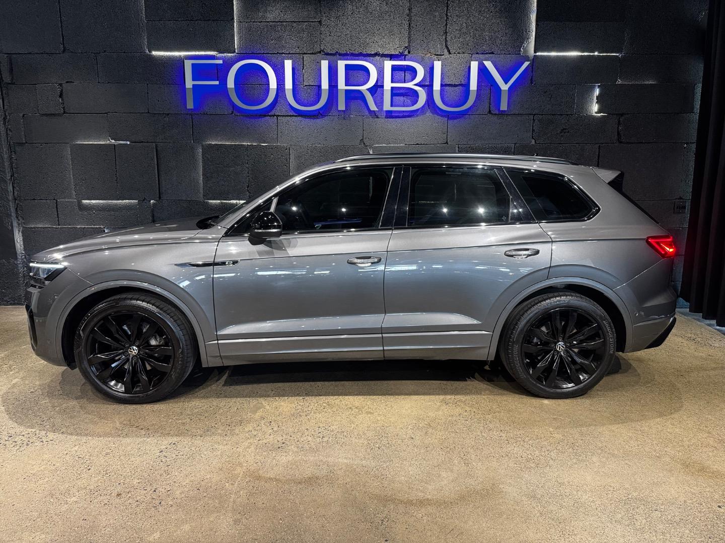 2024 Volkswagen Touareg V6 TDI Executive R-Line