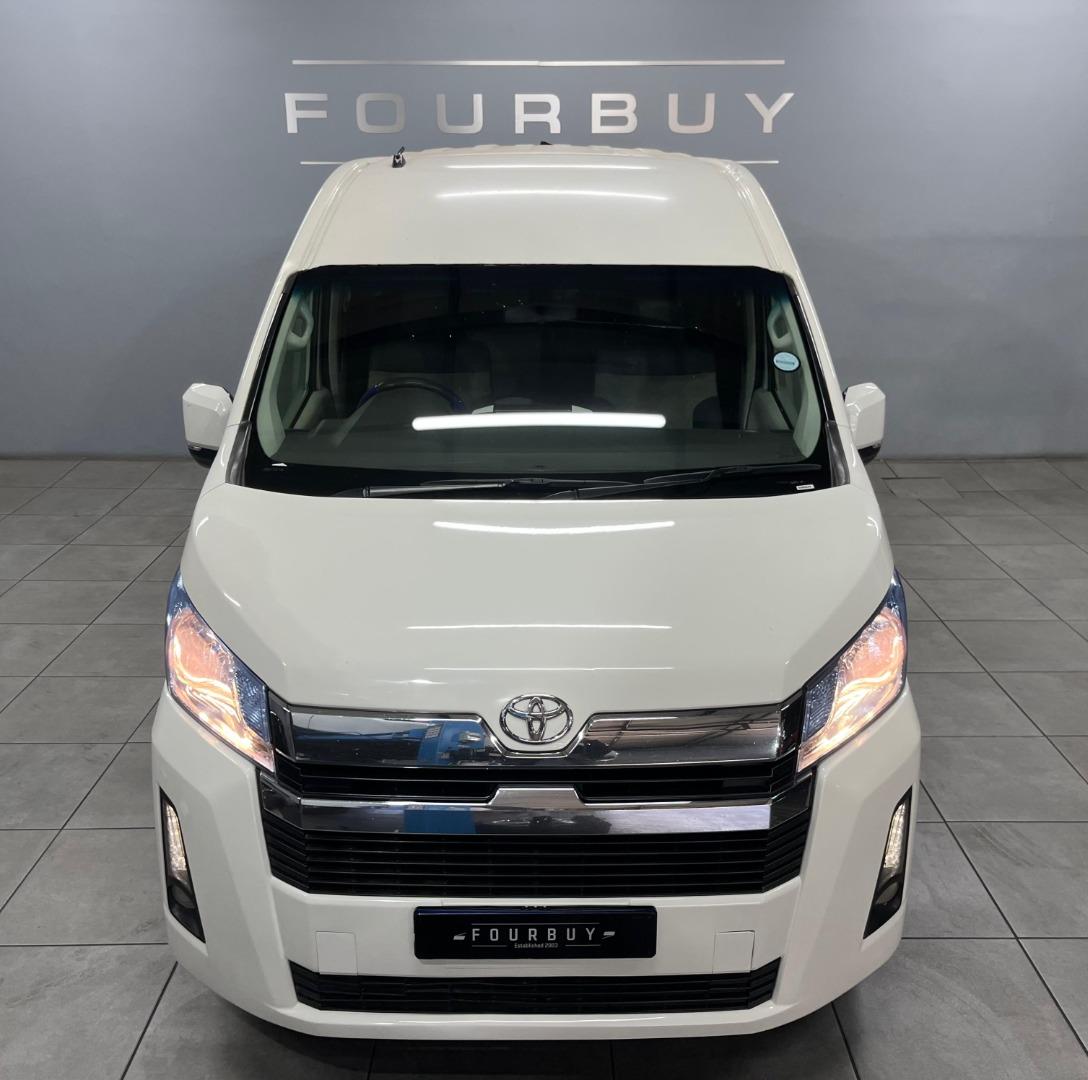 2020 TOYOTA QUANTUM MY20.10 2.8 GL SLWB 14 SEATER BUS