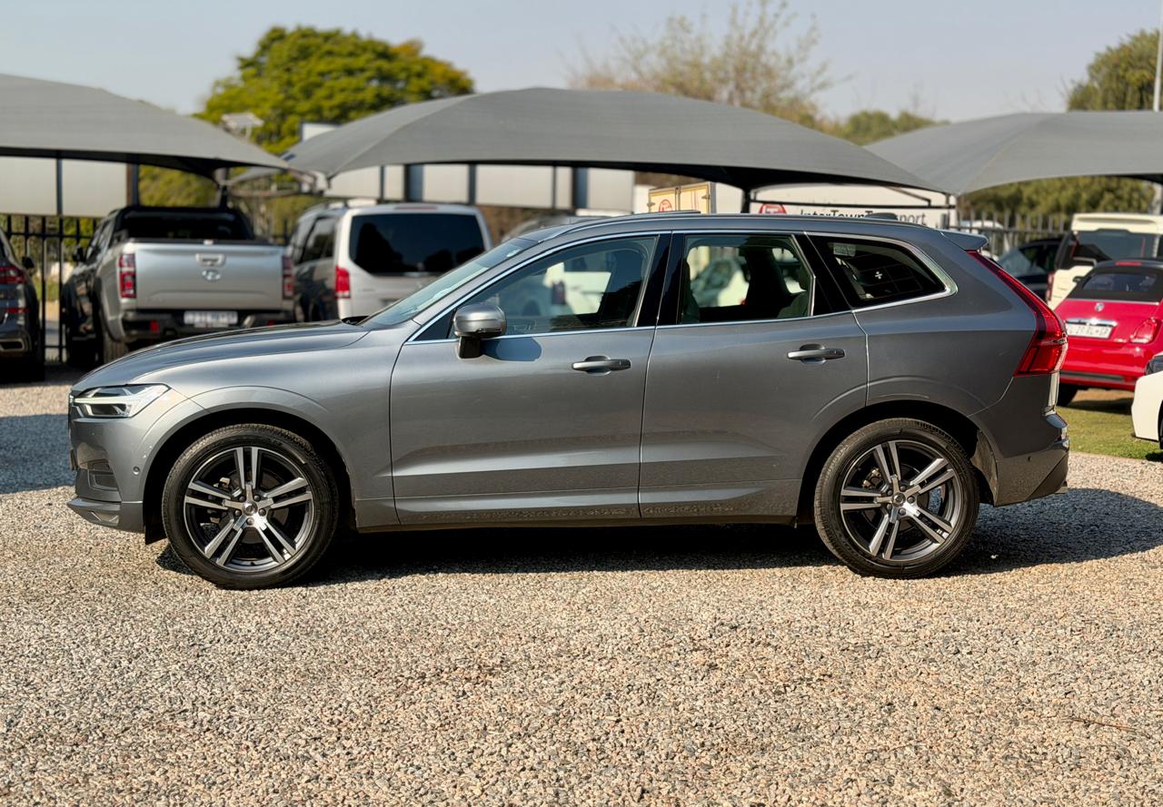 2021 VOLVO XC60 MY21 D4 MOMENTUM AWD GEARTRONIC