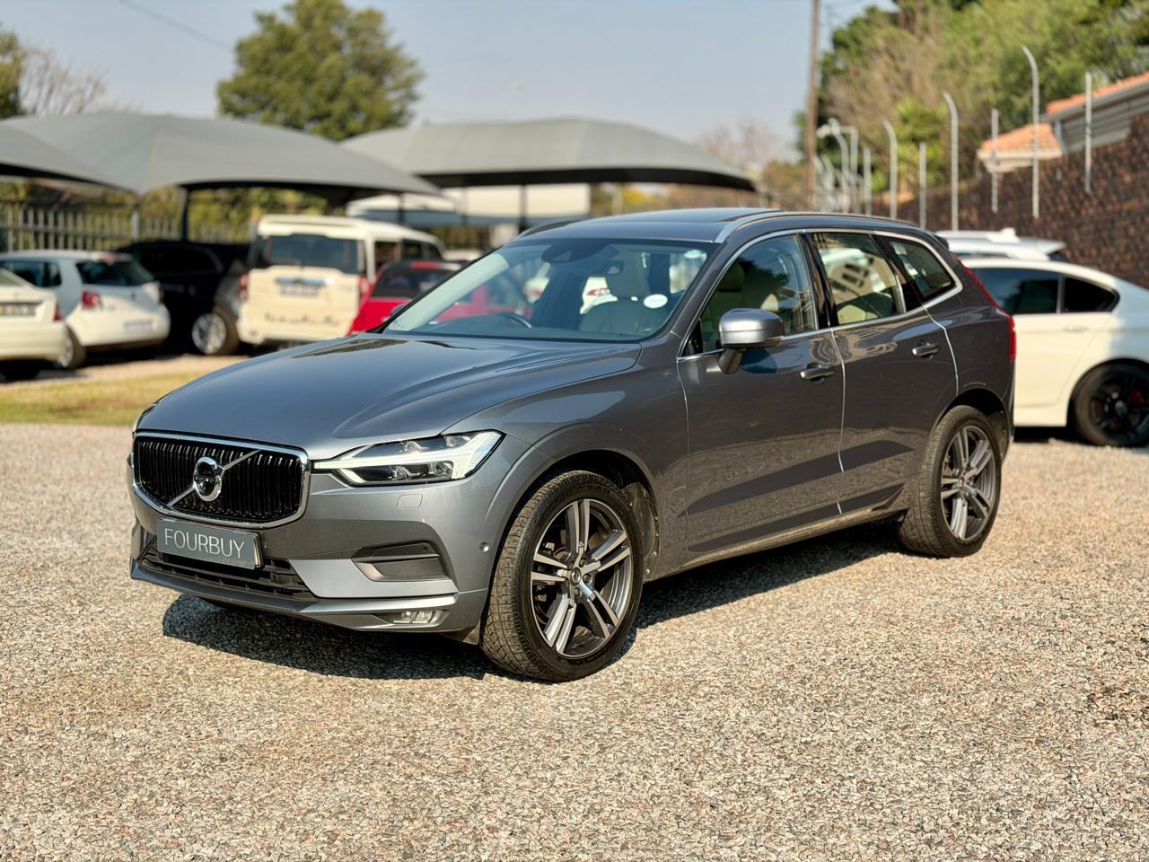 2021 VOLVO XC60 MY21 D4 MOMENTUM AWD GEARTRONIC