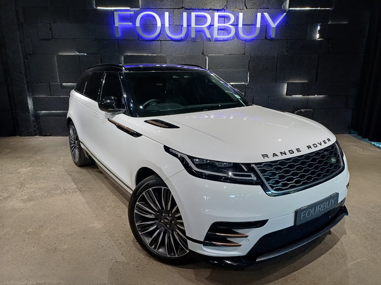 2022 LAND ROVER RANGE ROVER VELAR MY22 2.0 D D200 R-DYNAMIC HSE (147kW)