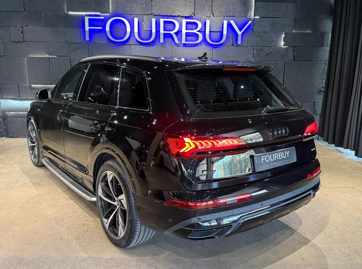 2023 Audi Q7 45TDI Quattro S Line