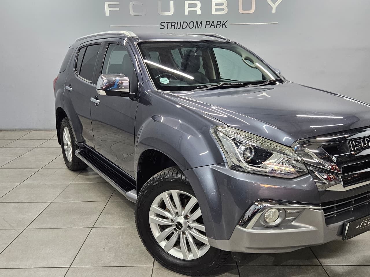 2018 ISUZU mu-X 3.0 4X2 AT