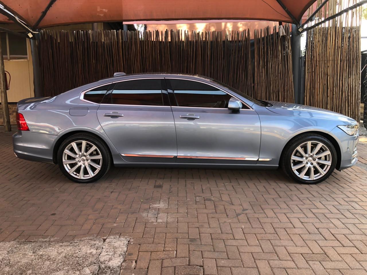 2017 VOLVO S90 D5 INSCRIPTION AWD GEARTRONIC