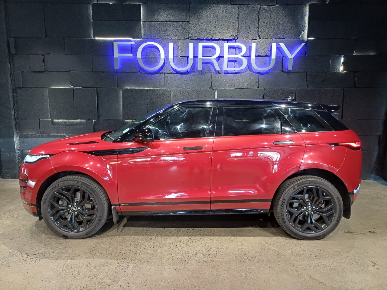 2019 Land Rover Range Rover Evoque P250 R-Dynamic HSE
