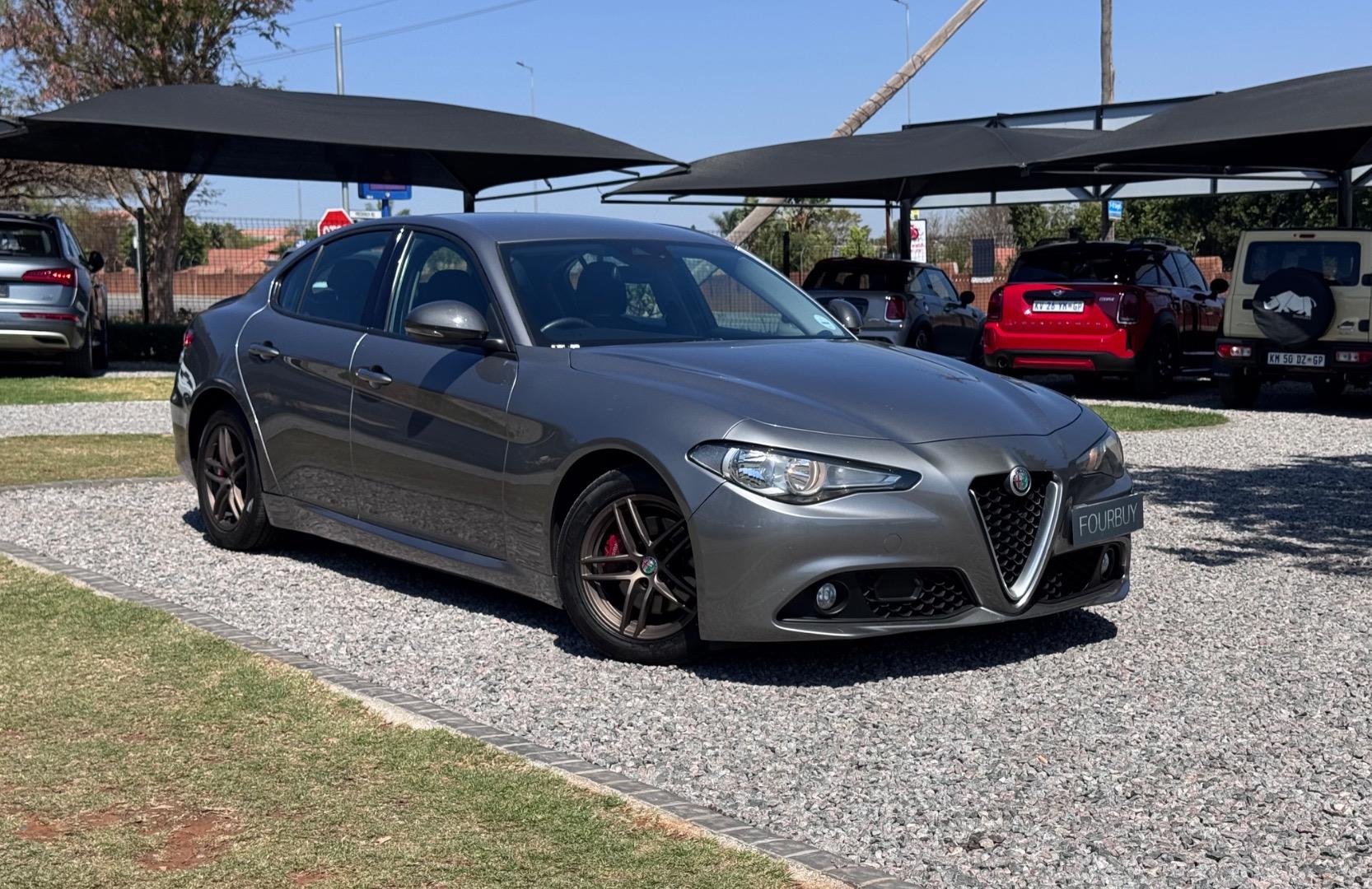 2017 Alfa Romeo Giulia 2.0T