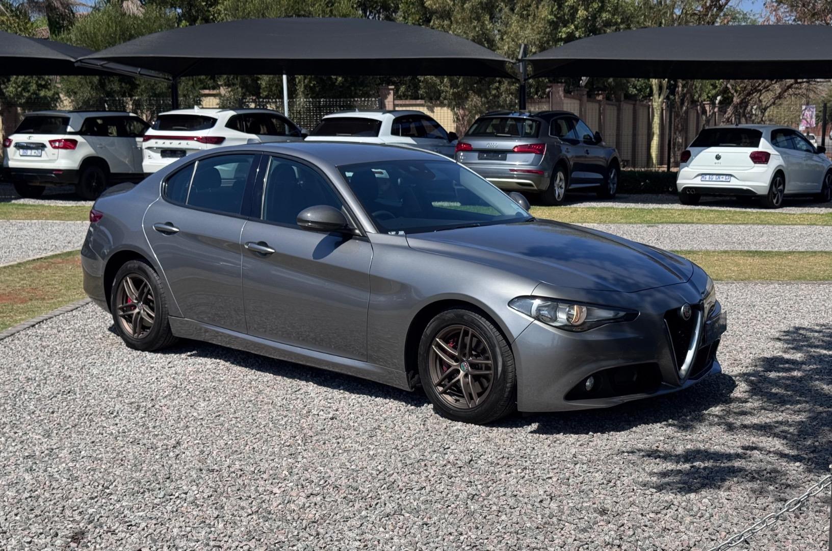 2017 Alfa Romeo Giulia 2.0T
