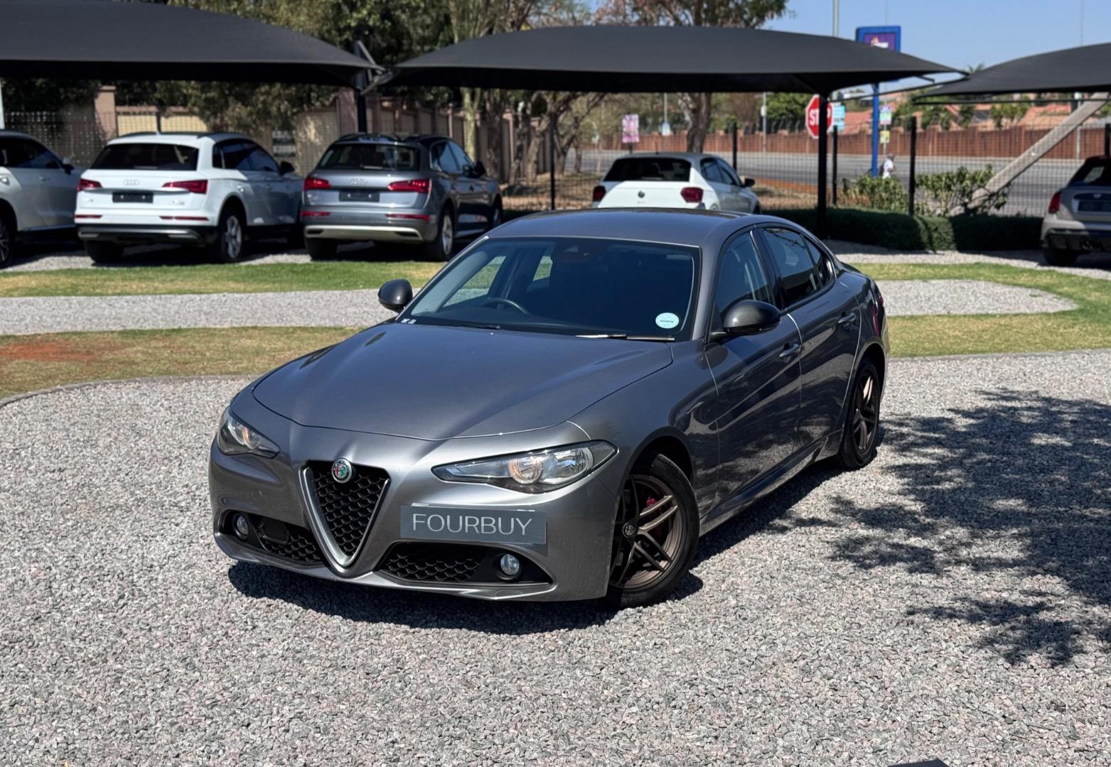 2017 Alfa Romeo Giulia 2.0T
