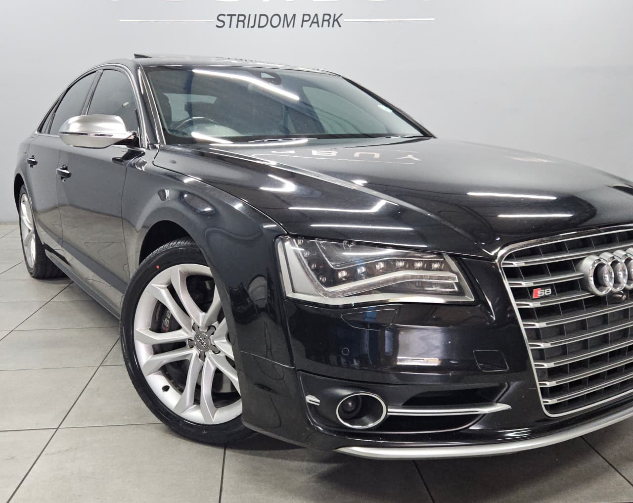 2013 Audi S8 Quattro