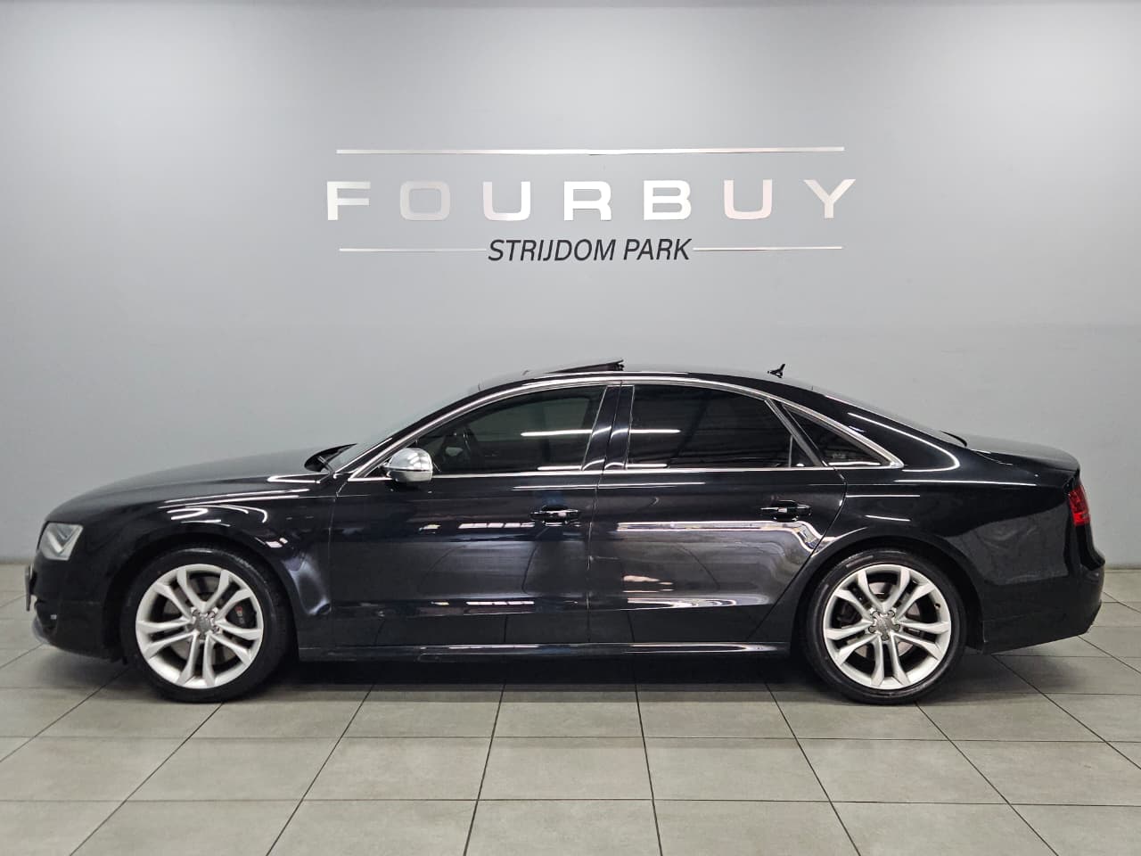 2013 Audi S8 Quattro