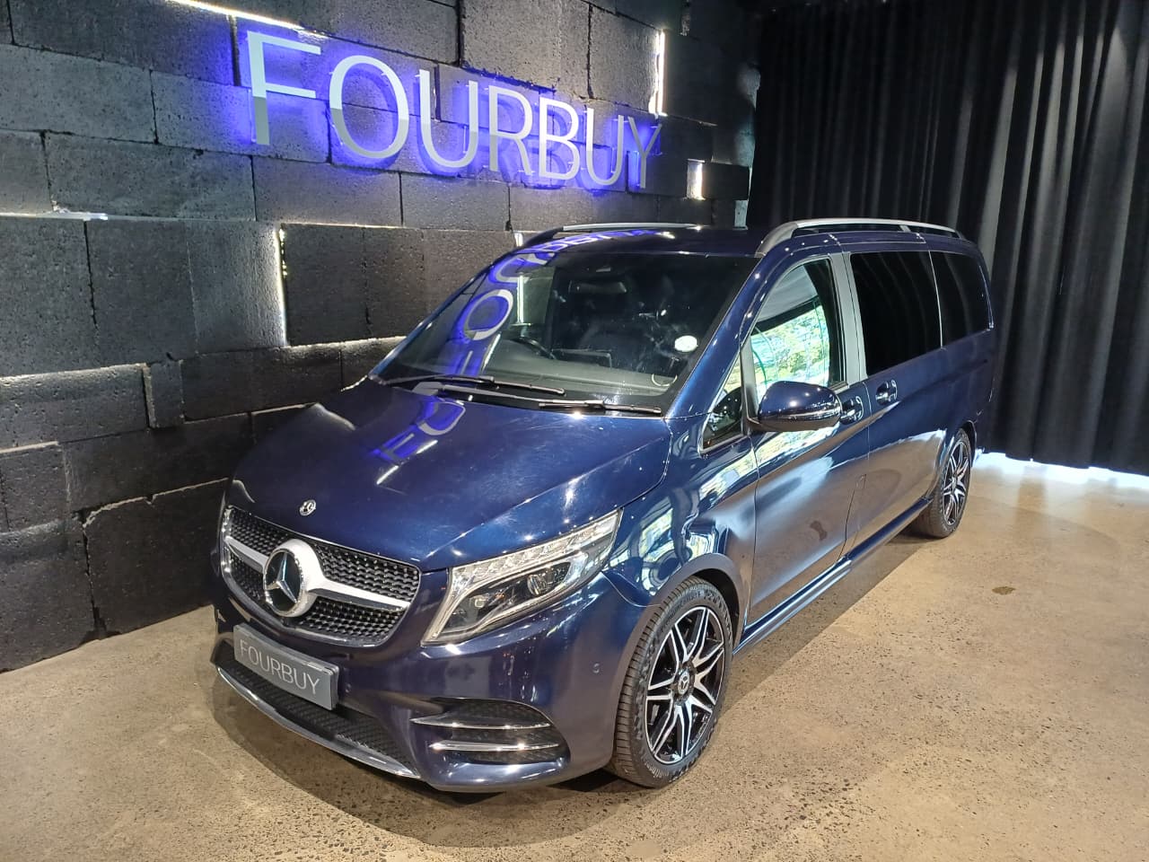 2022 Mercedes-benz V-class V300d Exclusive AMG Line