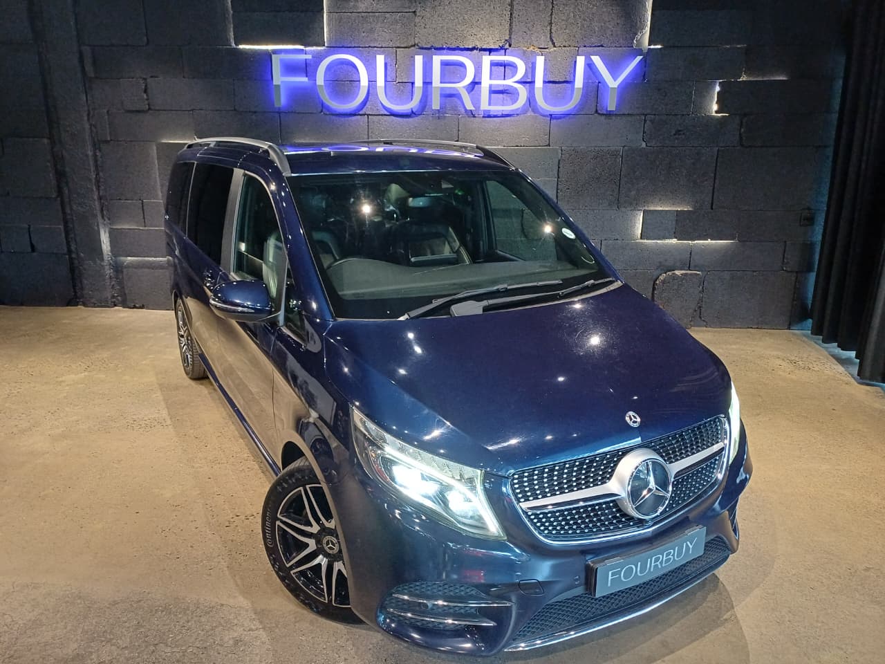 2022 Mercedes-benz V-class V300d Exclusive AMG Line