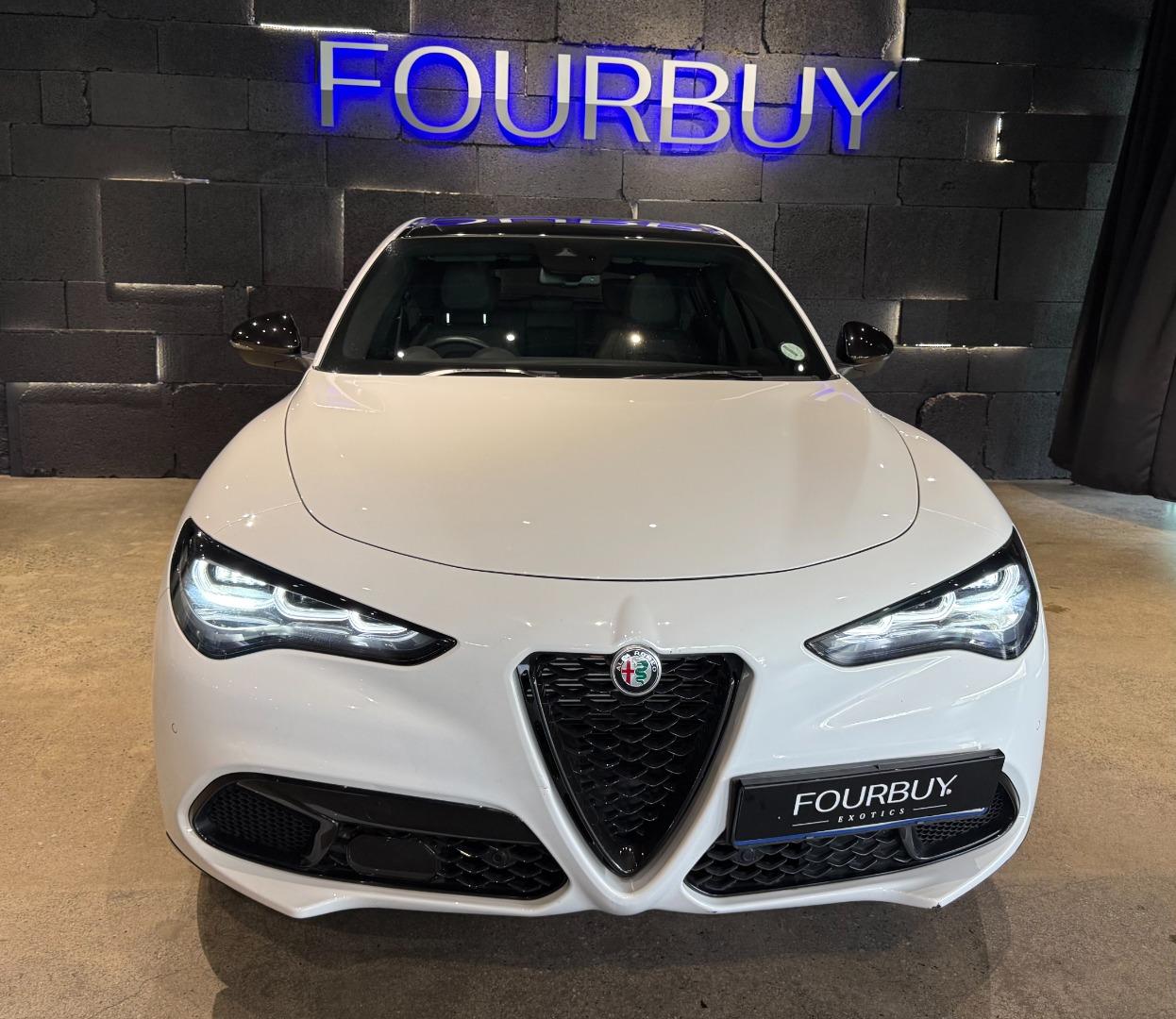2024 Alfa Romeo Stelvio 2.0T Veloce Q4