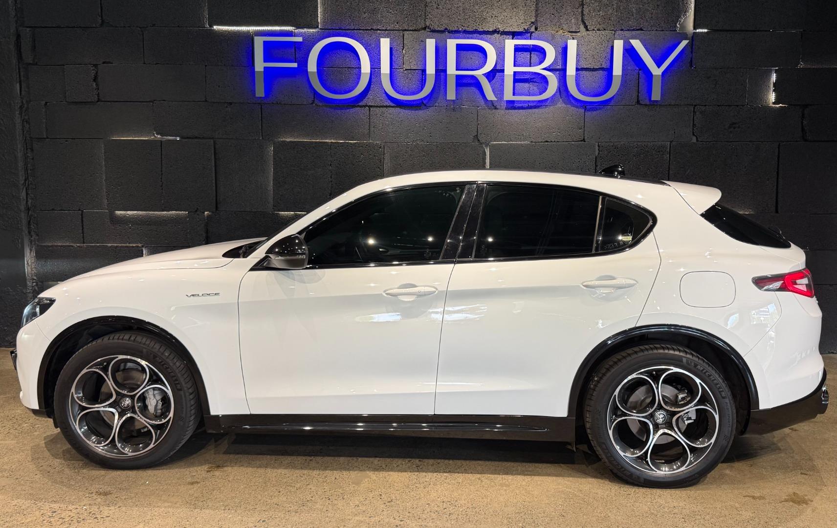 2024 Alfa Romeo Stelvio 2.0T Veloce Q4