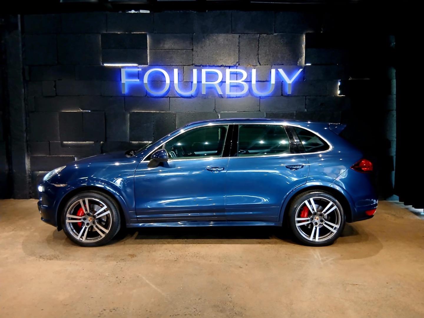 2013 Porsche Cayenne GTS