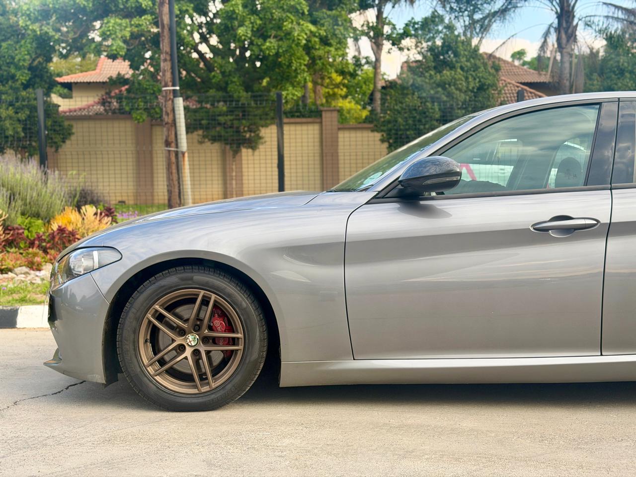 2017 Alfa Romeo Giulia 2.0T