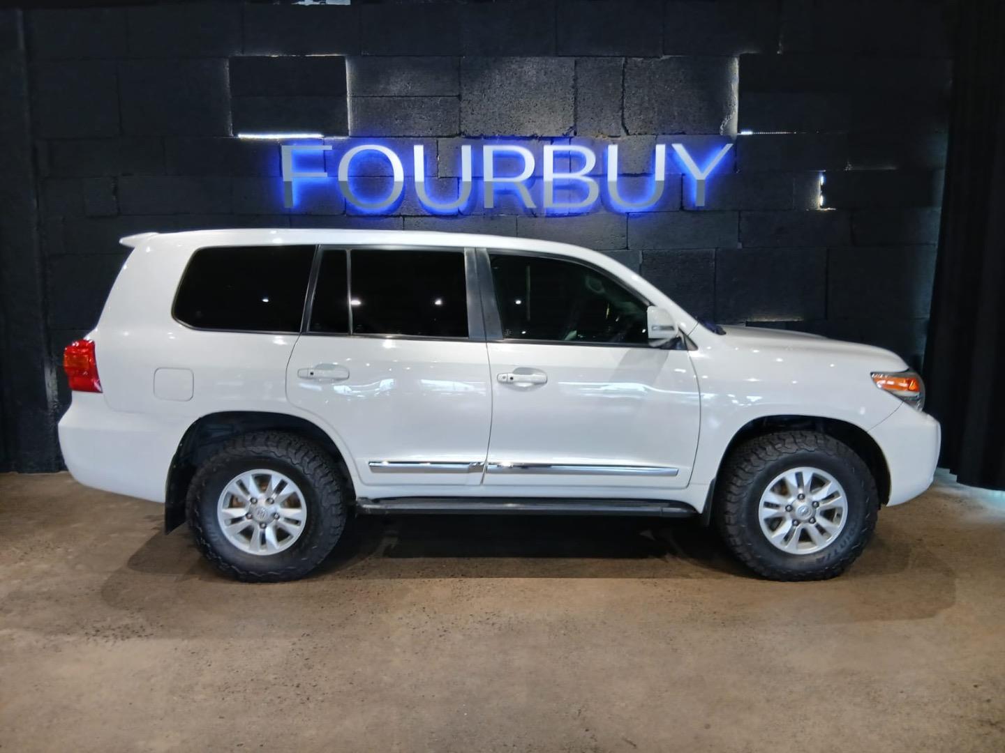 2014 Toyota Land Cruiser 200 4.5D-4D V8 VX