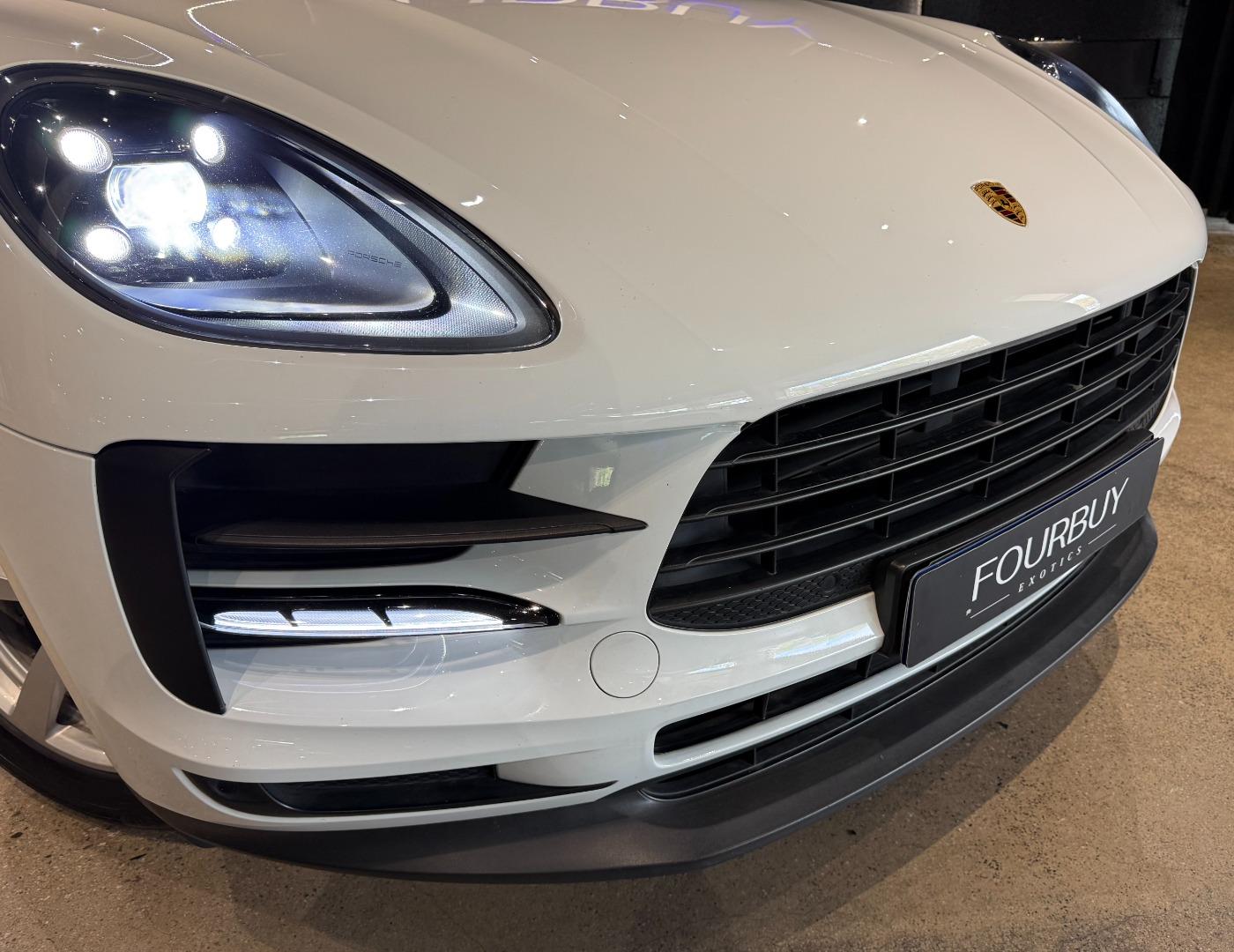 2021 Porsche Macan Macan