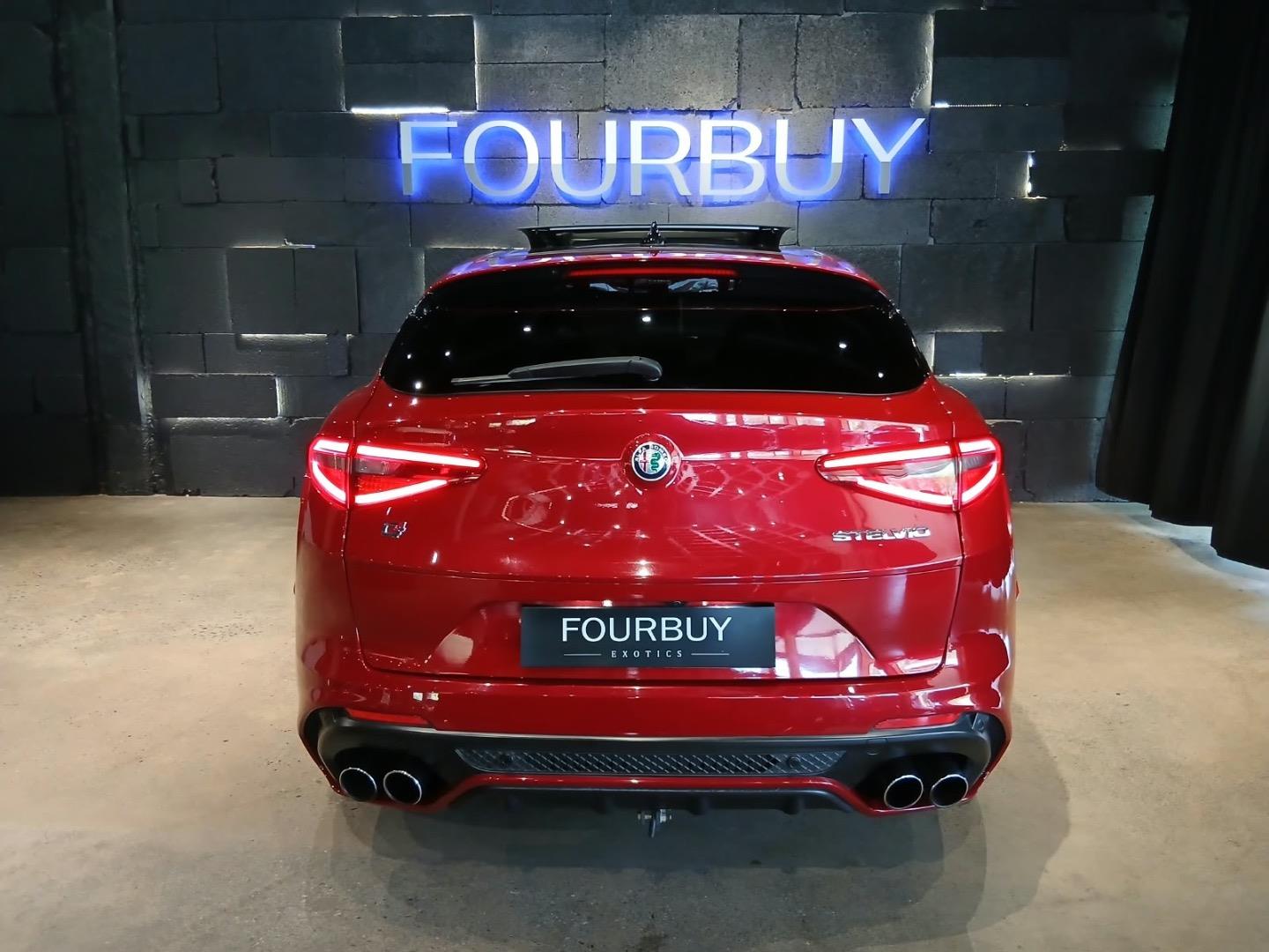 2020 Alfa Romeo Stelvio Quadrifoglio Q4